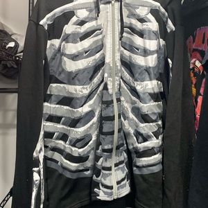 skull graphic zip up sweatshirt